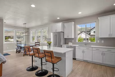 1436 W Valley Dr, Lindon, UT 84042 - Photo 9