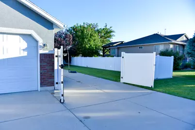 2955 W 3450 N, Farr West, UT 84404 - Photo 25