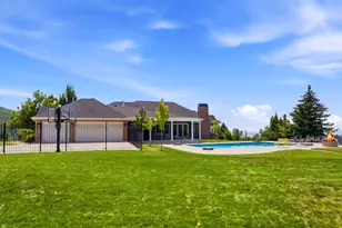 1756 S Stone Hollow Dr, Bountiful, UT 84010 - Photo 31