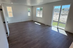 259 W Fushion Ln, Draper, UT 84020 - Photo 5