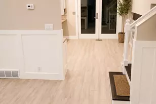 8651 S Harvard Park Dr, Sandy, UT 84094 - Photo 13