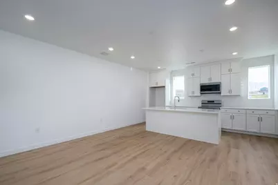 923 W Coalburn Way #103/63, Murray, UT 84123 - Photo 17