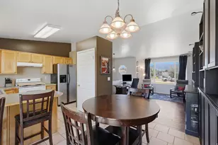 5335 S 4250 W, Roy, UT 84067 - Photo 9