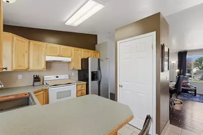 5335 S 4250 W, Roy, UT 84067 - Photo 11