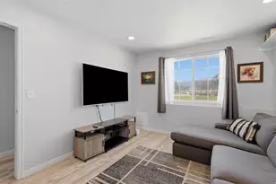 5335 S 4250 W, Roy, UT 84067 - Photo 21