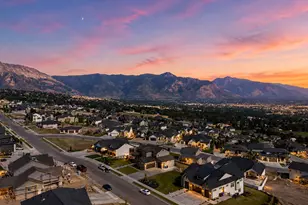 1290 W Caribou Ct, Pleasant View, UT 84414 - Photo 3