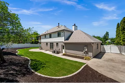 8065 S Over Hill Cir, Cottonwood Heights, UT 84121 - Photo 37