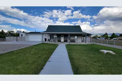 386 N 300 W, Mount Pleasant, UT 84647 - Photo 1