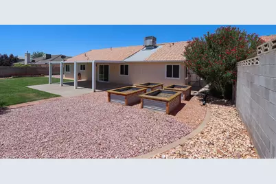 1740 Tamarisk Dr, Santa Clara, UT 84765 - Photo 75