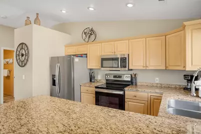 1845 Canyon Vw #609, Saint George, UT 84770 - Photo 7