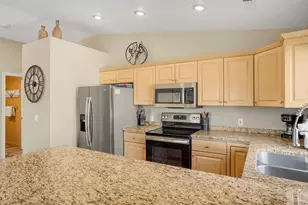1845 Canyon View, Saint George, UT 84770 - Photo 7