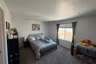 273 E Serenity Ave, Tooele, UT 84074 - Photo 11