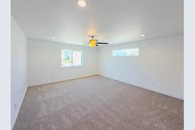 1063 W Chokecherry St, Saratoga Springs, UT 84045 - Photo 5