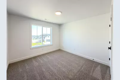 1063 W Chokecherry St, Saratoga Springs, UT 84045 - Photo 11