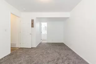 4227 W 5600 S, Roy, UT 84067 - Photo 19