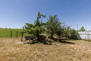 4227 W 5600 S, Roy, UT 84067 - Photo 31