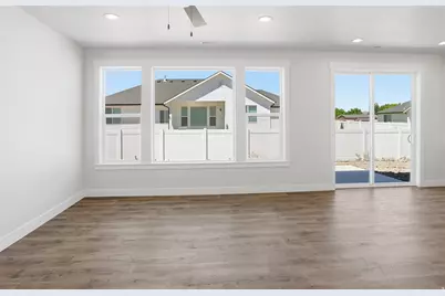 1386 S 240 W #40, Tremonton, UT 84337 - Photo 7