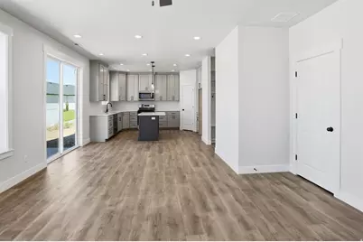 1386 S 240 W #40, Tremonton, UT 84337 - Photo 11