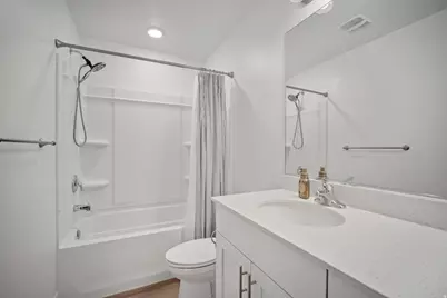 1635 E Indigo Loop, Layton, UT 84040 - Photo 9
