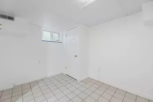 2180 E 2700 S, Salt Lake City, UT 84109 - Photo 23