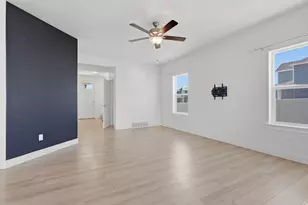 7077 N Spg Hl Ln, Eagle Mountain, UT 84005 - Photo 5