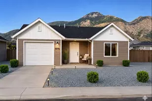 1046 N Summit View Dr W, Harrisville, UT 84404 - Photo 17