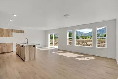 1046 N Summit View Dr W #20, Harrisville, UT 84404 - Photo 3