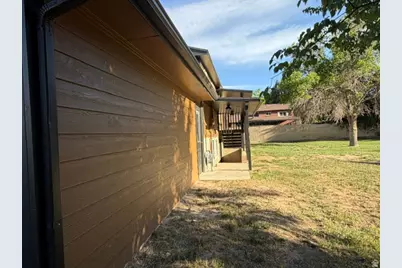 1162 S 850 W, Vernal, UT 84078 - Photo 3