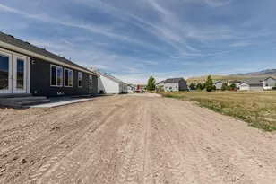 518 N 510 E, Smithfield, UT 84335 - Photo 37