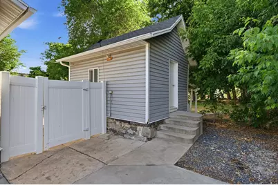375 S 100 E, Logan, UT 84321 - Photo 17
