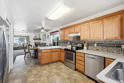 294 N Mountain View Ln W, Providence, UT 84332 - Photo 7