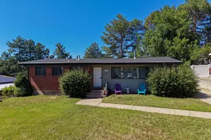 1070 40th St, Ogden, UT 84403 - Photo 3
