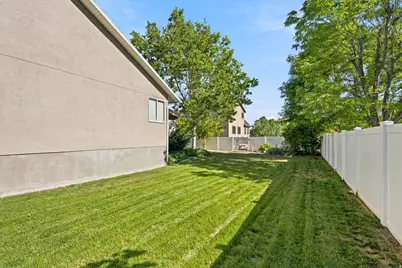 333 E Rosewood Park Ln, Draper, UT 84020 - Photo 47