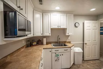 365 E 290 N, Orem, UT 84057 - Photo 31