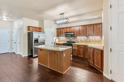 114 W 3240 N, Lehi, UT 84043 - Photo 3