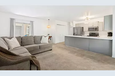 9147 S Jefferson Pl #BLD 15, Sandy, UT 84070 - Photo 5