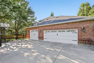 10664 S Trailridge Circle, Sandy, UT 84092 - Photo 71
