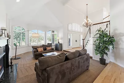 10664 S Trailridge Cir, Sandy, UT 84092 - Photo 5