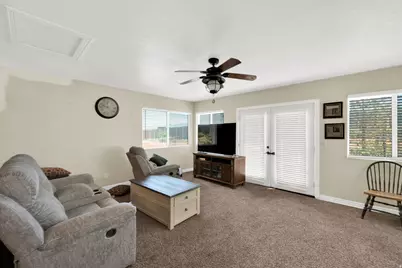 4785 S Desert Dusk Rd W, Taylorsville, UT 84129 - Photo 3