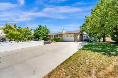 4785 S Desert Dusk Rd W, Taylorsville, UT 84129 - Photo 17
