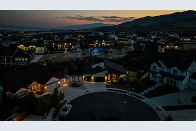 6319 W Sutherland Dr, Highland, UT 84003 - Photo 17