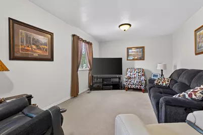 866 N 325 W, Kaysville, UT 84037 - Photo 9
