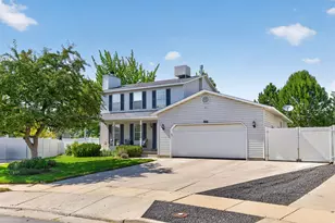 866 N 325 W, Kaysville, UT 84037 - Photo 1