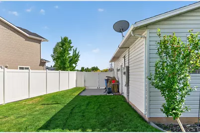 866 N 325 W, Kaysville, UT 84037 - Photo 33