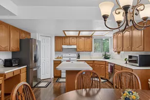 866 N 325 W, Kaysville, UT 84037 - Photo 11
