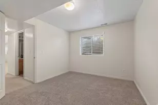 866 N 325 W, Kaysville, UT 84037 - Photo 27