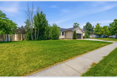 5586 W 10130 N, Highland, UT 84003 - Photo 3