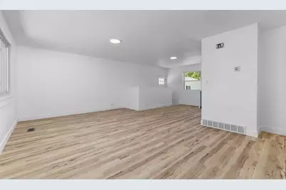 5722 S Gandalf Dr, Taylorsville, UT 84129 - Photo 9