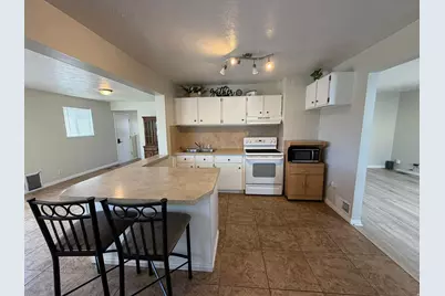 178 W Geneva, East Carbon, UT 84520 - Photo 7