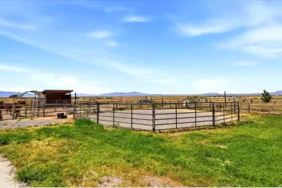 7145 N Ridge Rd W, Lake Point, UT 84074 - Photo 37